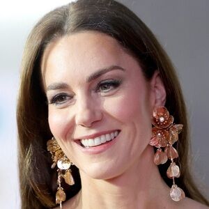 Zara Kate Middleton Gold cascading Floral Drop Earrings